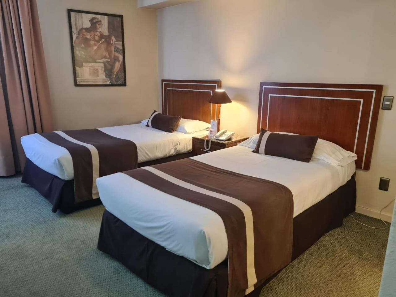 Standard Twin Room,1222159120:JPEG